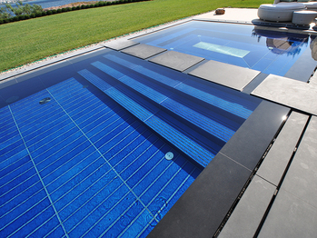 Pyrolave Suisse c/o Ruf Design AG - Der Lavastein bietet vielfältige Möglichkeiten lebendige Farben und Strukturen hinzuzufügen und zu kreieren. 