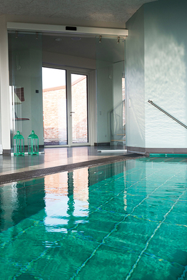 Pyrolave Suisse c/o Ruf Design AG - Der Lavastein bietet vielfältige Möglichkeiten lebendige Farben und Strukturen hinzuzufügen und zu kreieren. 